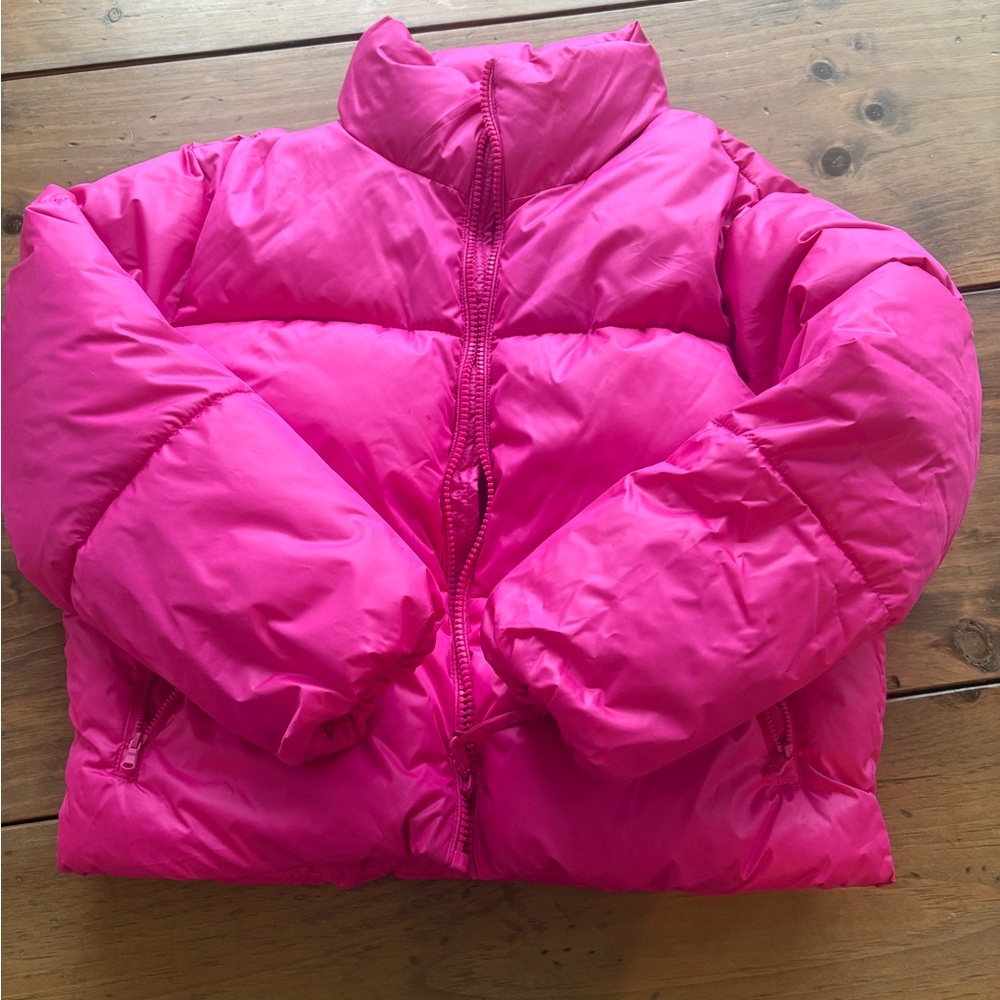 Women’s old navy pink puffer jacket.